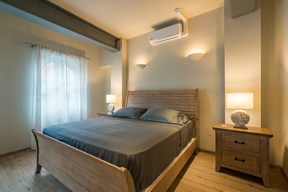 Фото The Yellow Penthouse