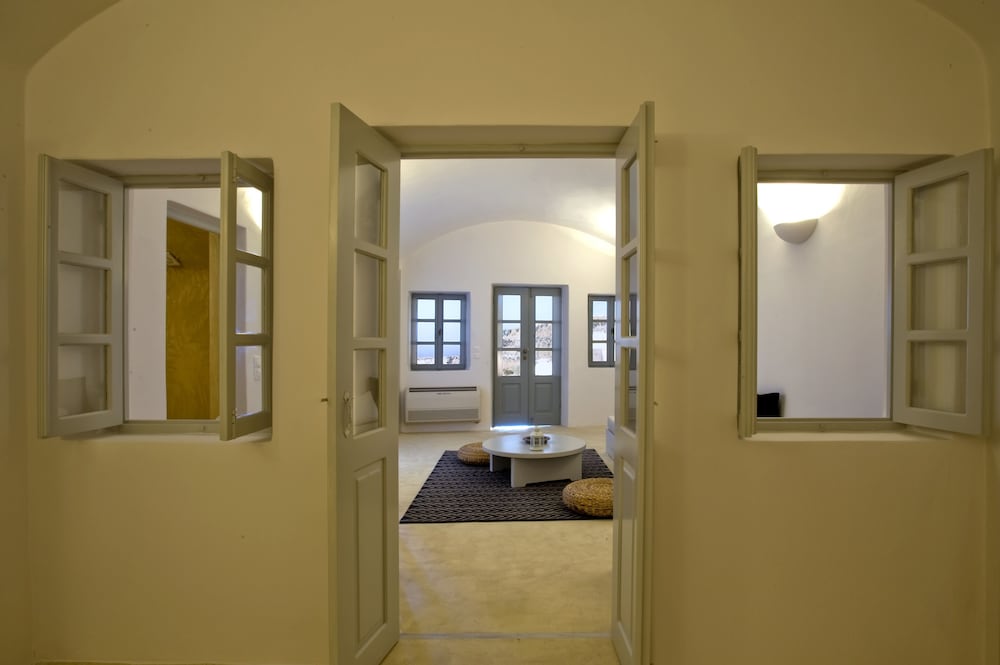 Фото Ambelia Traditional Villas