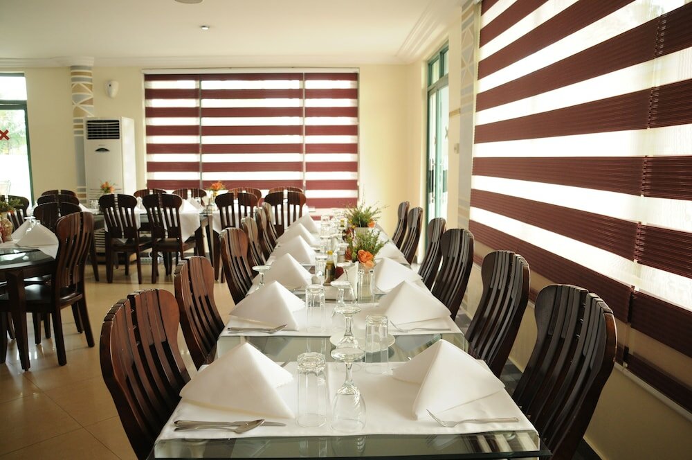 Фото Crystal Palm Hotel