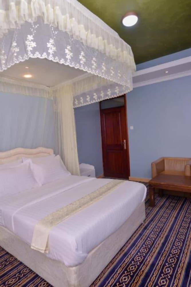 Фото Lishi Resort Hotel