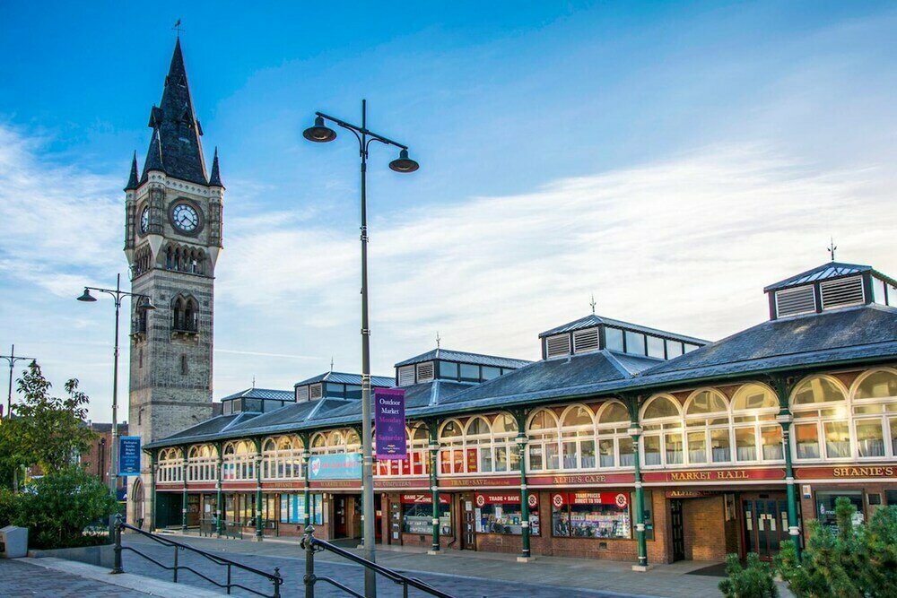 Hotel Spacious 3-bed House in Darlington, Darlington, photo