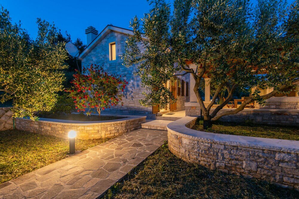 Фото Little Stone House