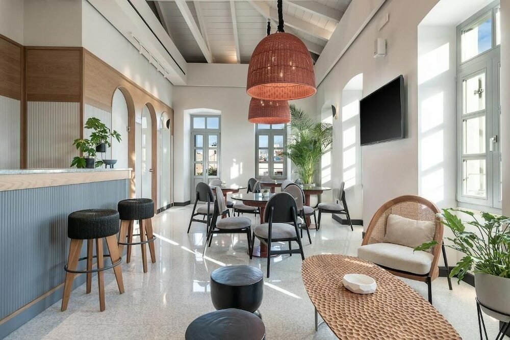 Фото Malmo Historic Hotel