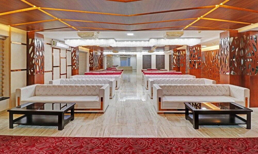 Фото Treebo Trend Kanopy Greens