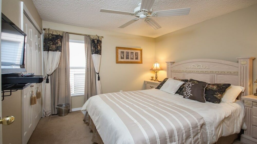 Фото Cristine's Seasons Vacation Home