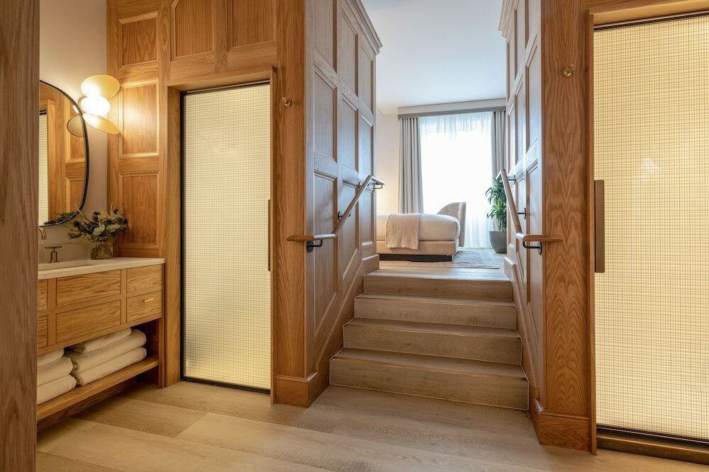 Фото Virgin Hotels Edinburgh