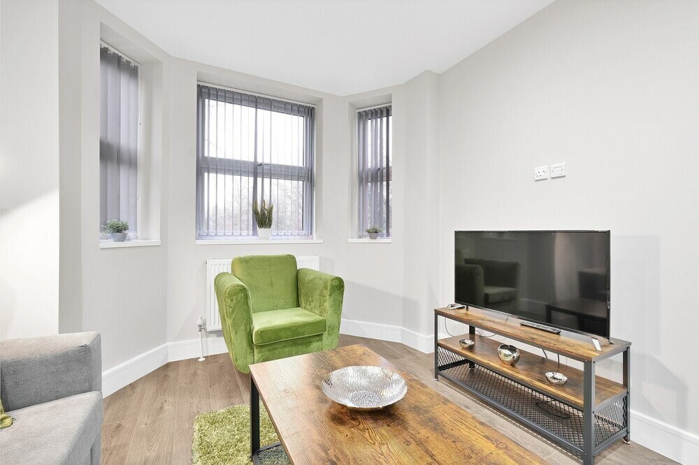 Фото Crown Place 2 & 3 Bedroom Luxury Apts