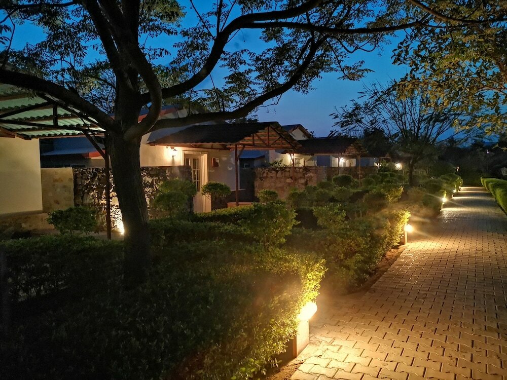 Фото Astroport Sariska Treetop by Eight Continents