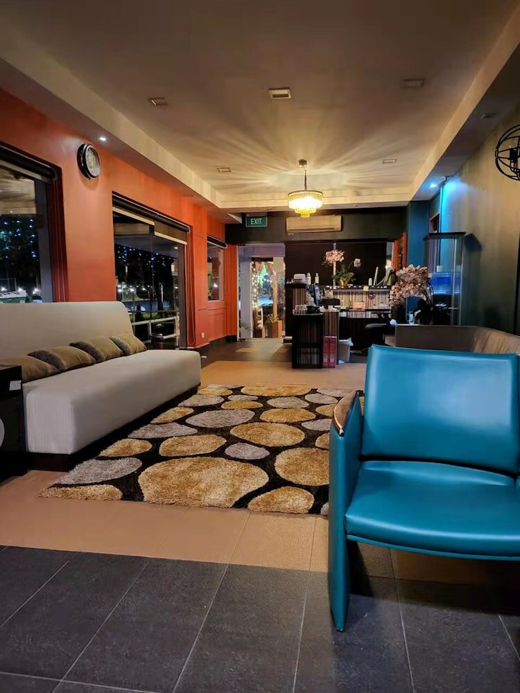 Фото отеля 2