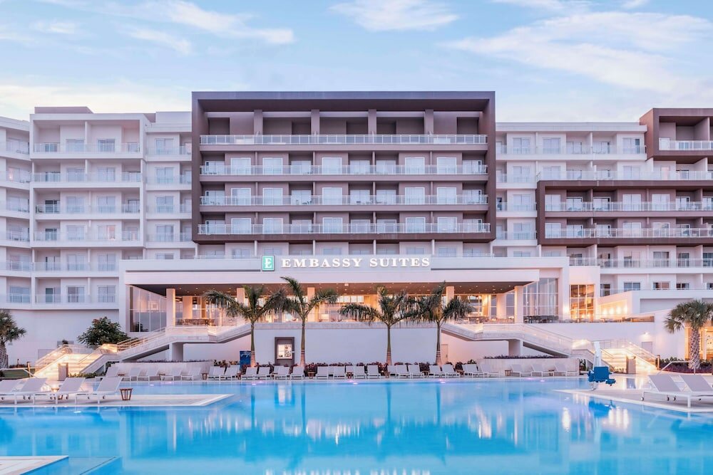 Фото Embassy Suites by Hilton Aruba Resort