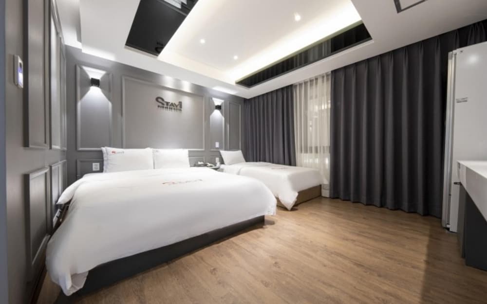Фото Gwangju Acc Stay Hotel