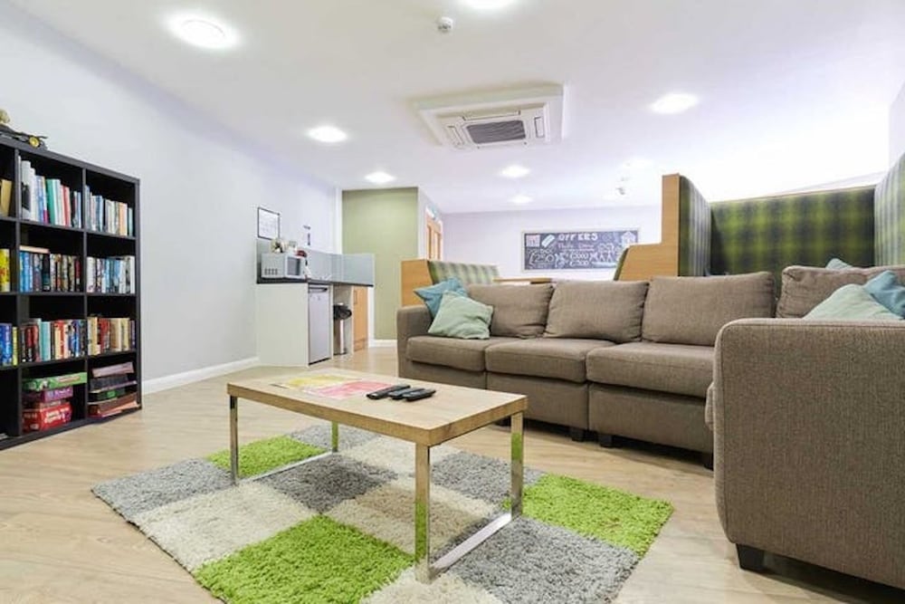 Фото Ensuite Rooms for Students Only-BANGOR