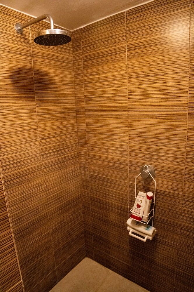 Фото Tiny Apartment with Rooftop pool y Gym