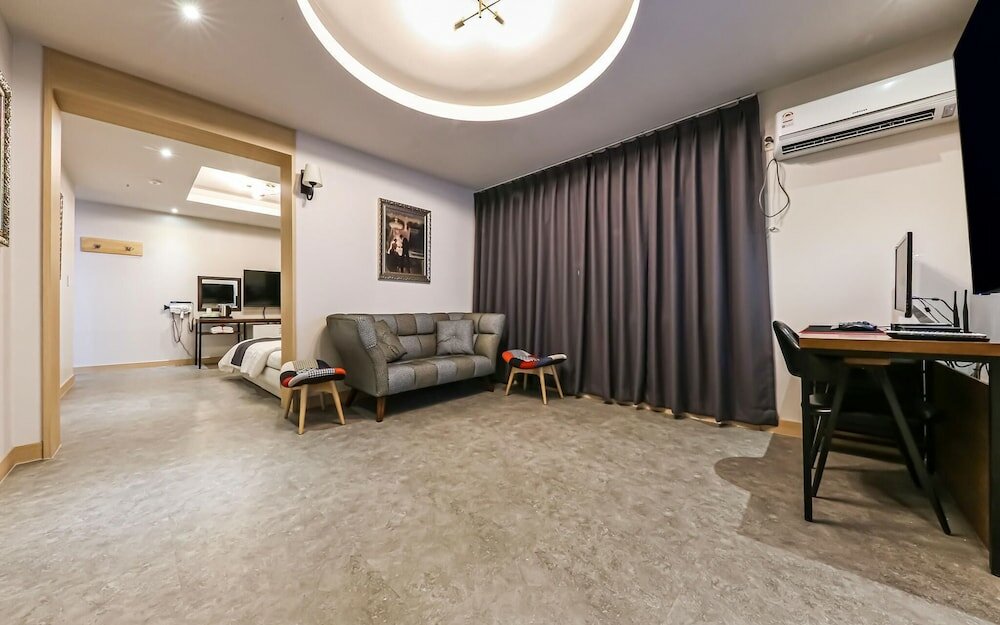 Фото Daejeon Look