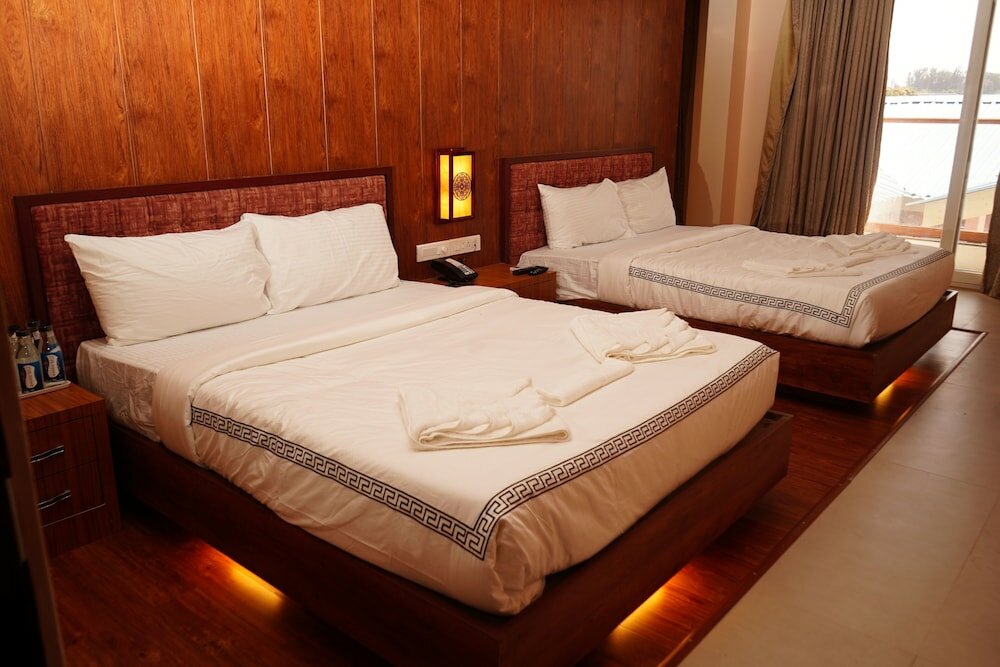 Фото отеля 2