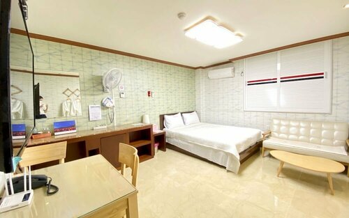 Гостиница Ulsan Jeonhadong Gyeongwon Biz в Ульсане