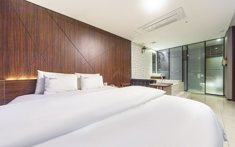 Фото Changwon Sangnam-dong U