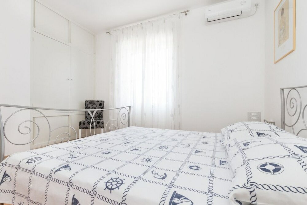 Фото Neven - Comfortable & Great Location - A1