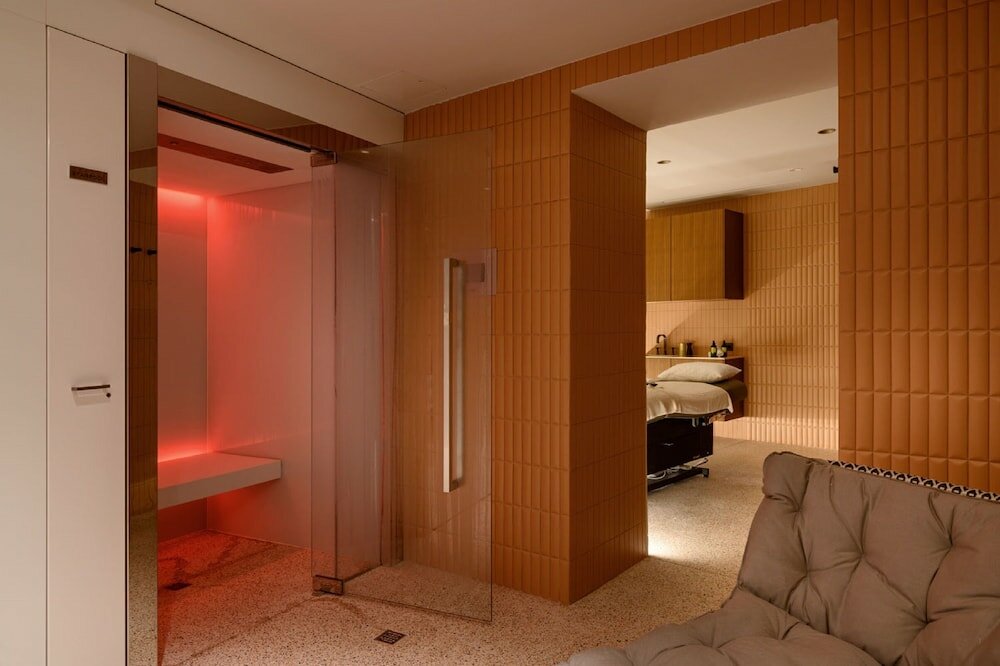 Фото Zlata Ladjica Boutique Hotel