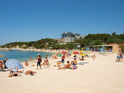 Гостиница Modern apt With Terrace 4 min Walk to the Beach в Сплите