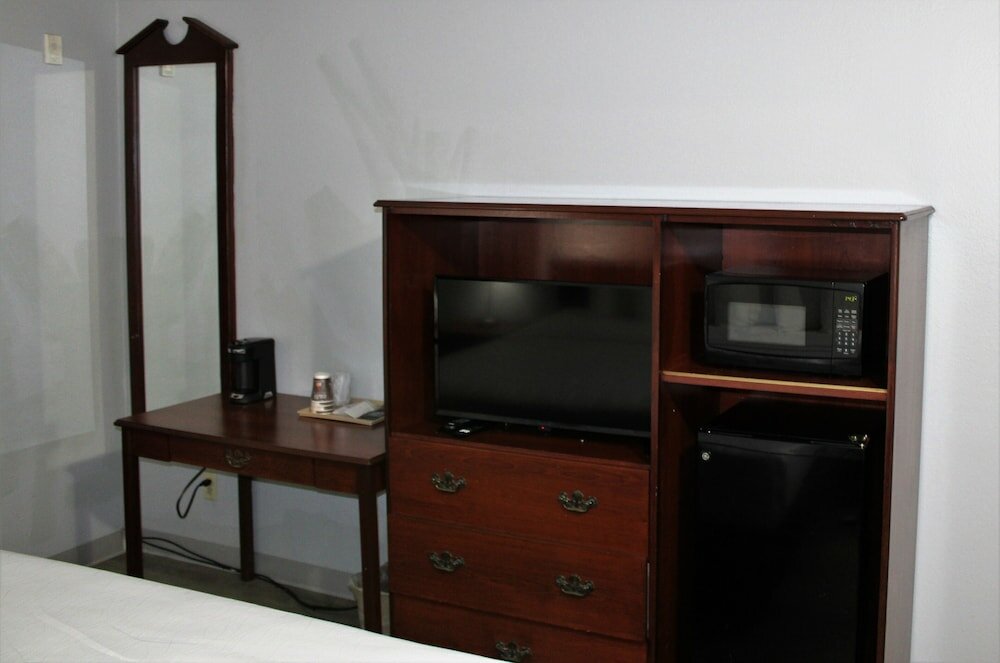 Фото Rancho San Diego Inn & Suites