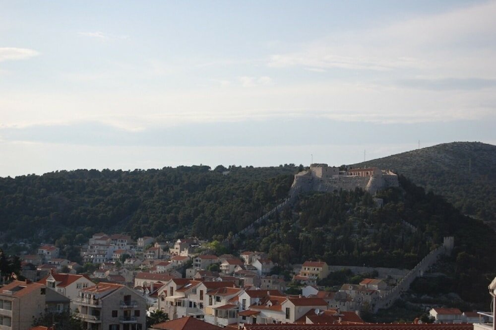 Фото Marti - Free Parking and Grill - A3 - Sunce