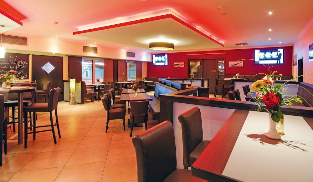 Фото Avalon Hotelpark Königshof