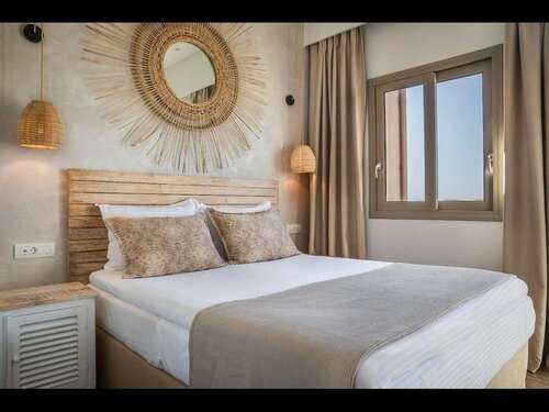 Гостиница Diana Suites Deluxe Suite With SPA Bath