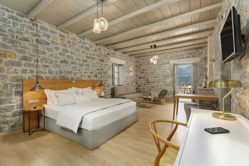 Гостиница Trapela Limeni Luxury Suites