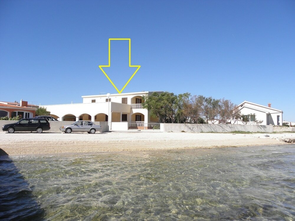 Фото Stjepan- 10 m From Beach - A2 Prizemlje Lijevo