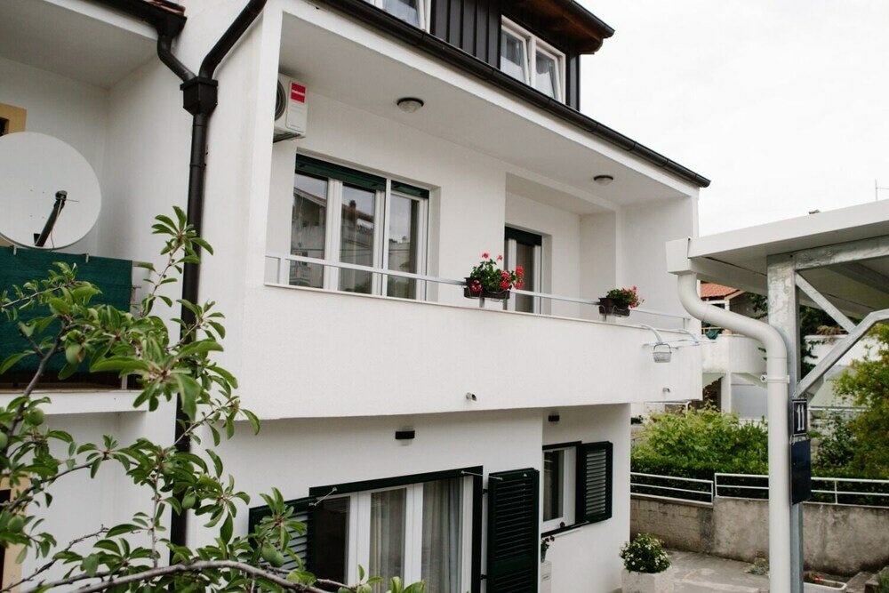 Фото Petri - Close to the sea - A3 Sivi