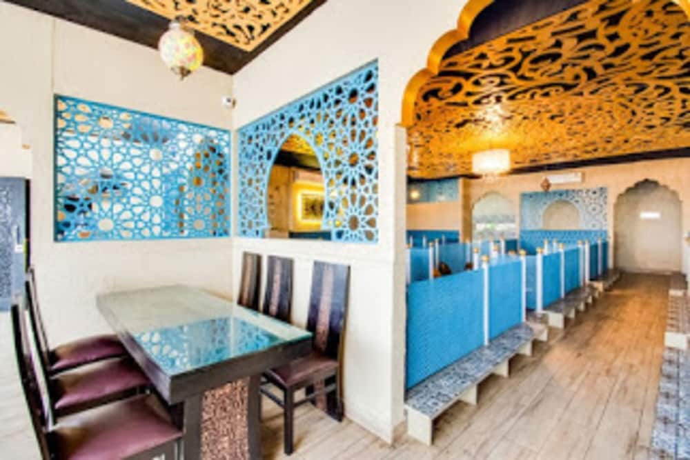 Фото Inn The Centre