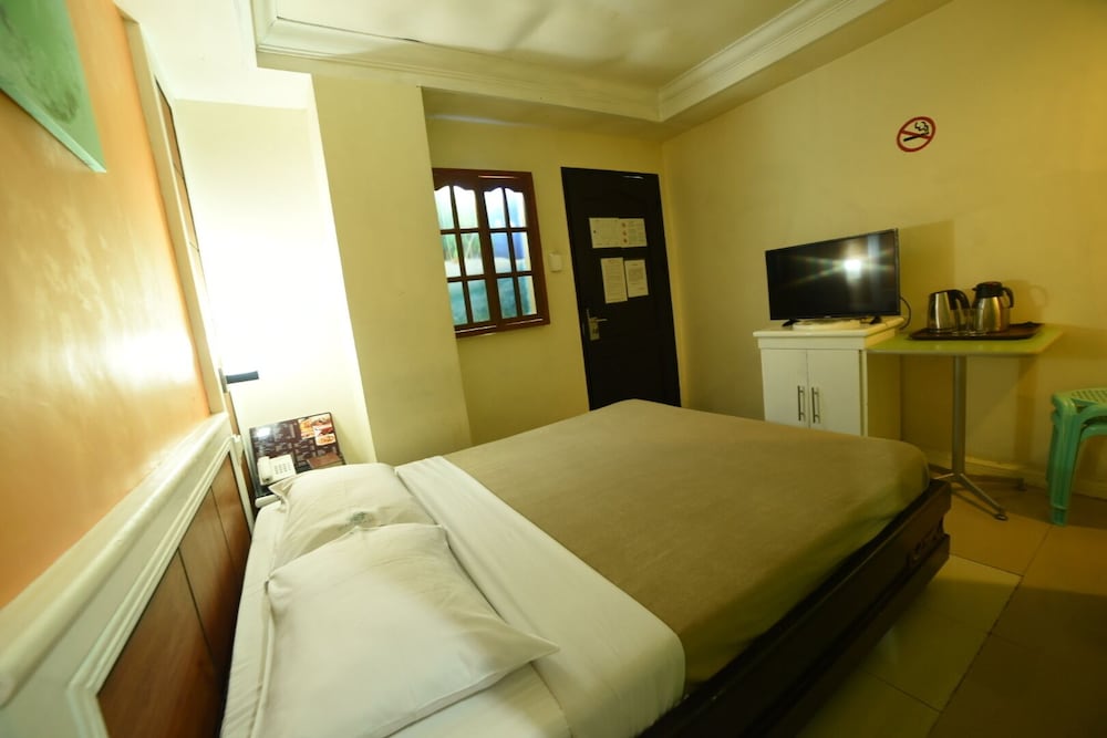 Фото Marcian Business Hotel