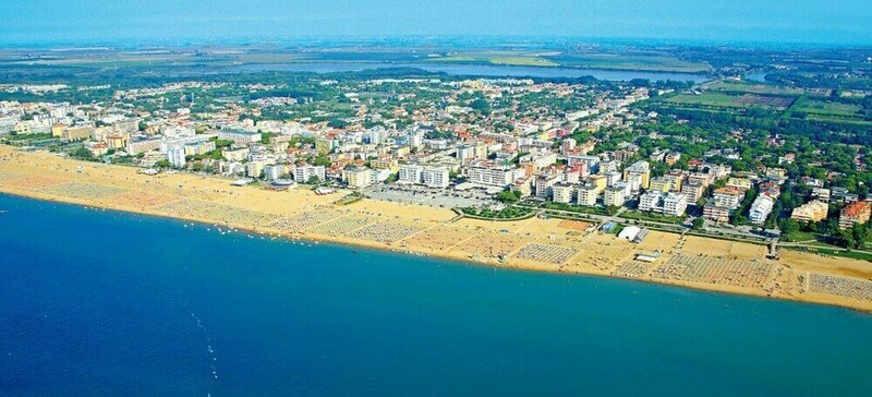 Апартаменты Cozy Apartment Close to the Beach - Airco - Parking - Beach Place Included