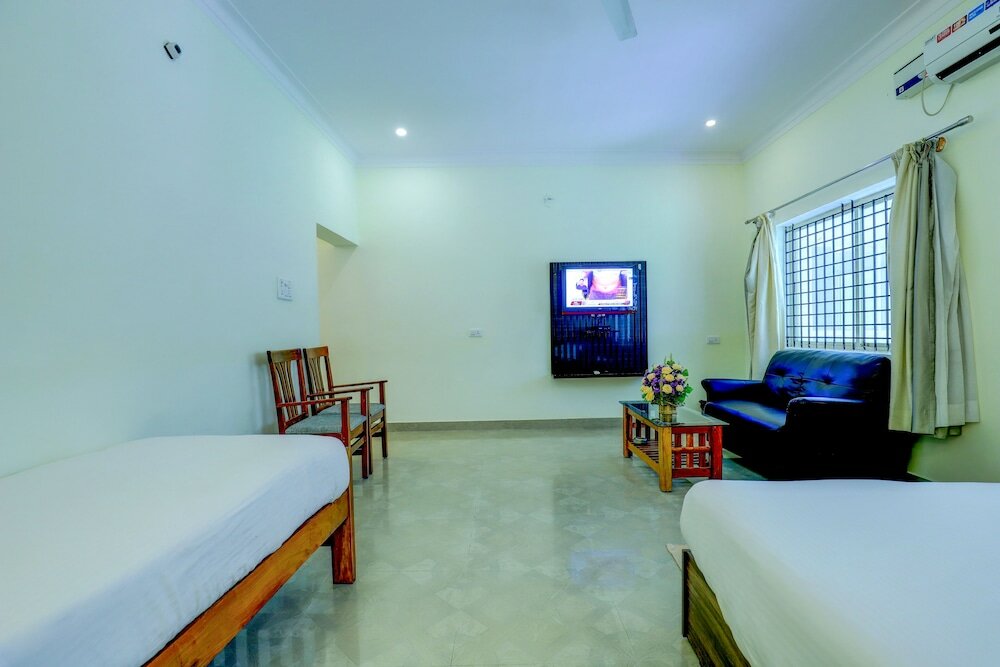 Фото Ezzenza Royal Garden Brindavan Resort