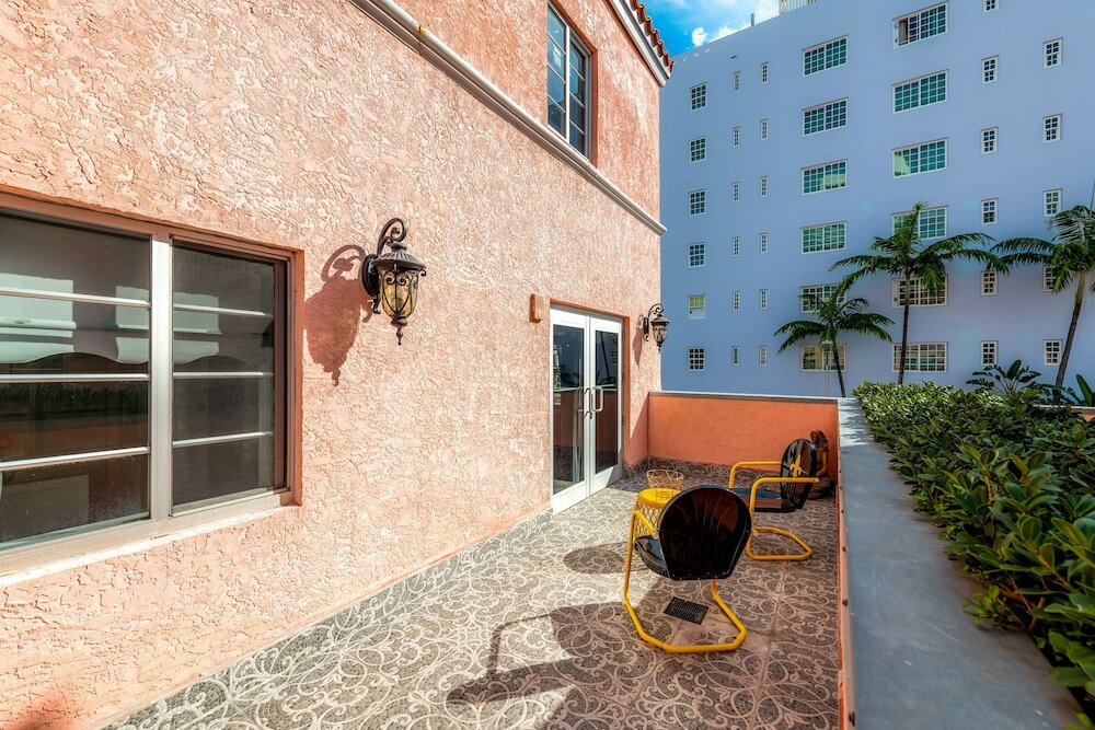 Фото Secret Garden Miami Beach