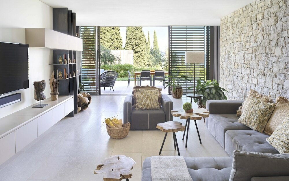 Фото Eden Reserve Hotel & Villas