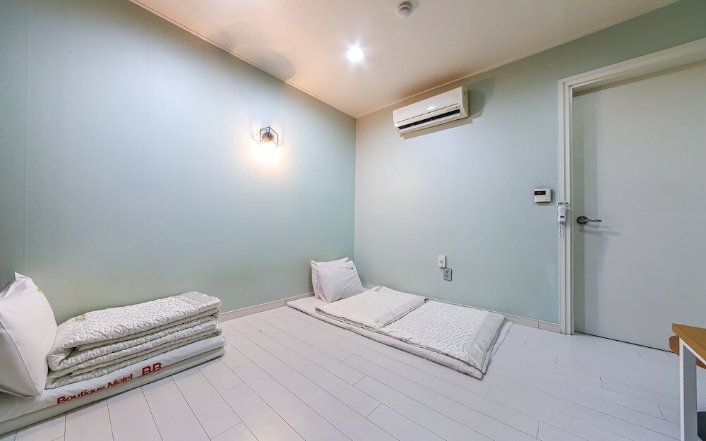 Фото Pohang Yeongildae Bb