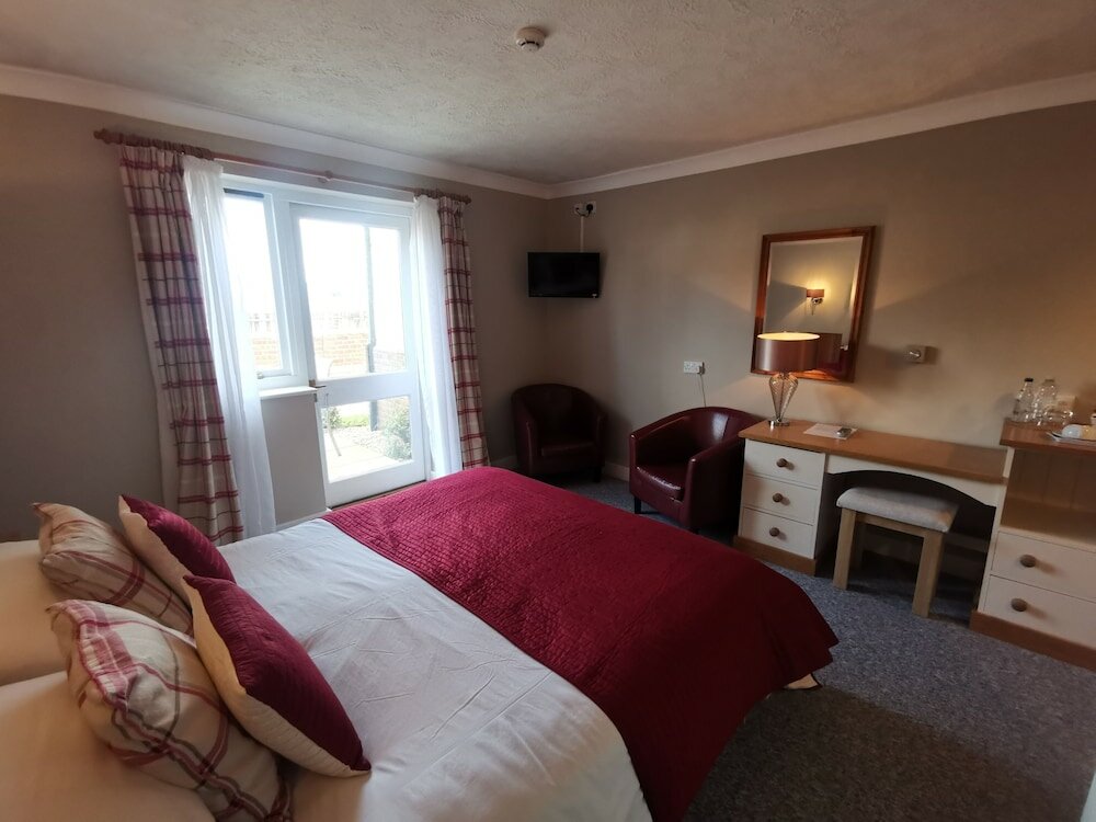 Фото River Haven Hotel