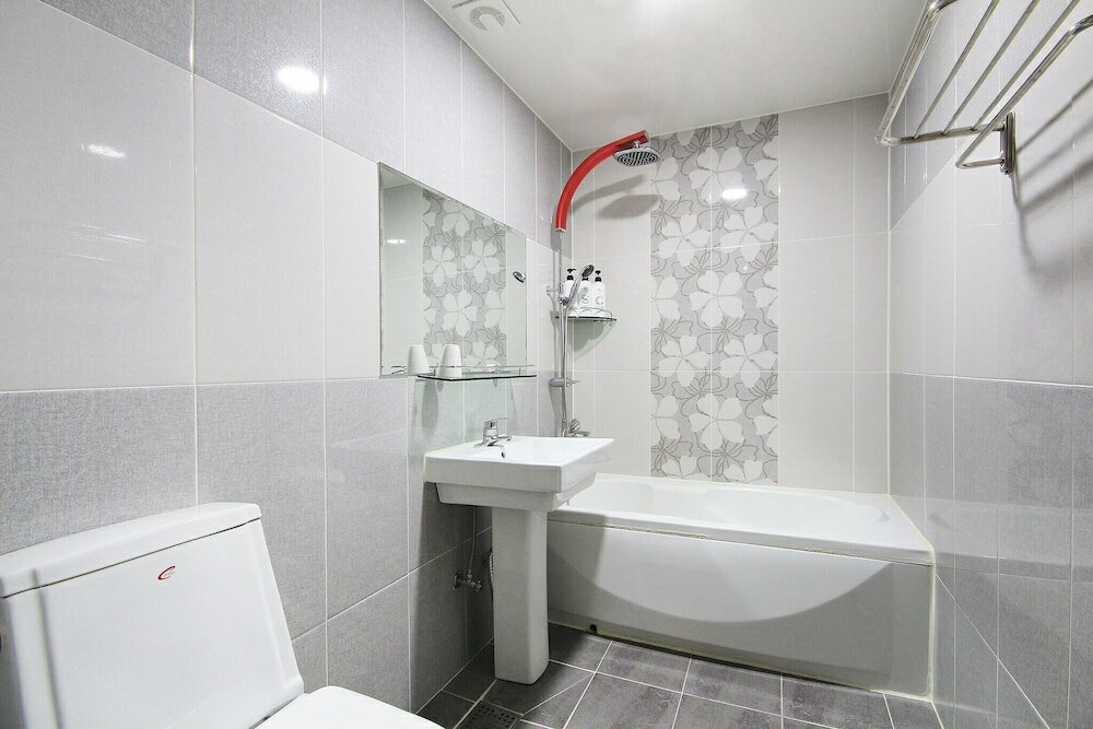 Фото Gwangju Sangmu Castle