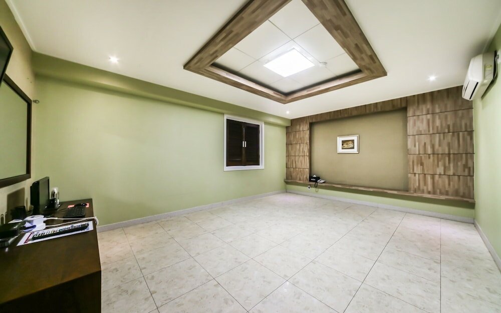 Фото Changwon Sangnam-dong Q