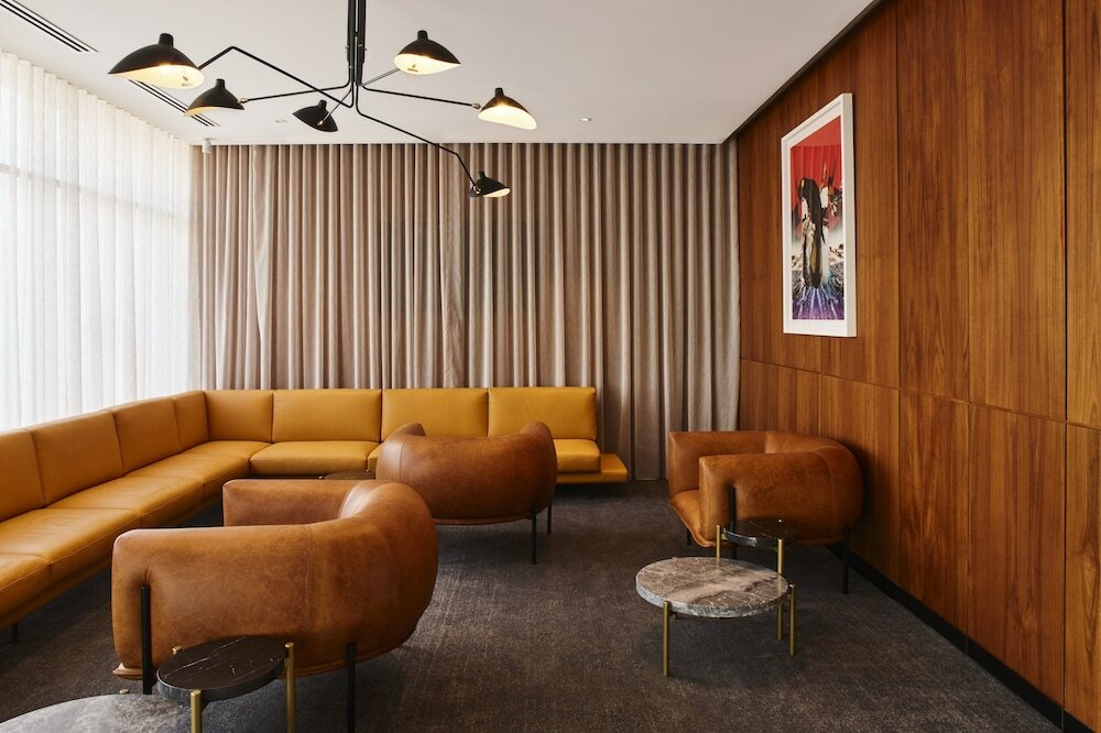 Фото The Gem Hotel