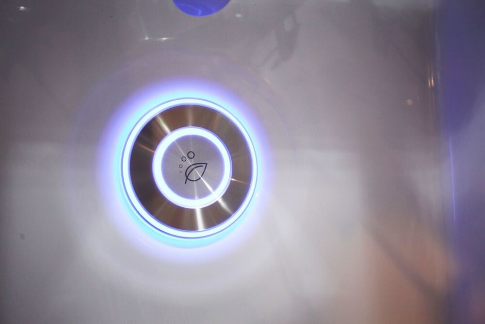 Фото Suwon City Hall Station Tumi