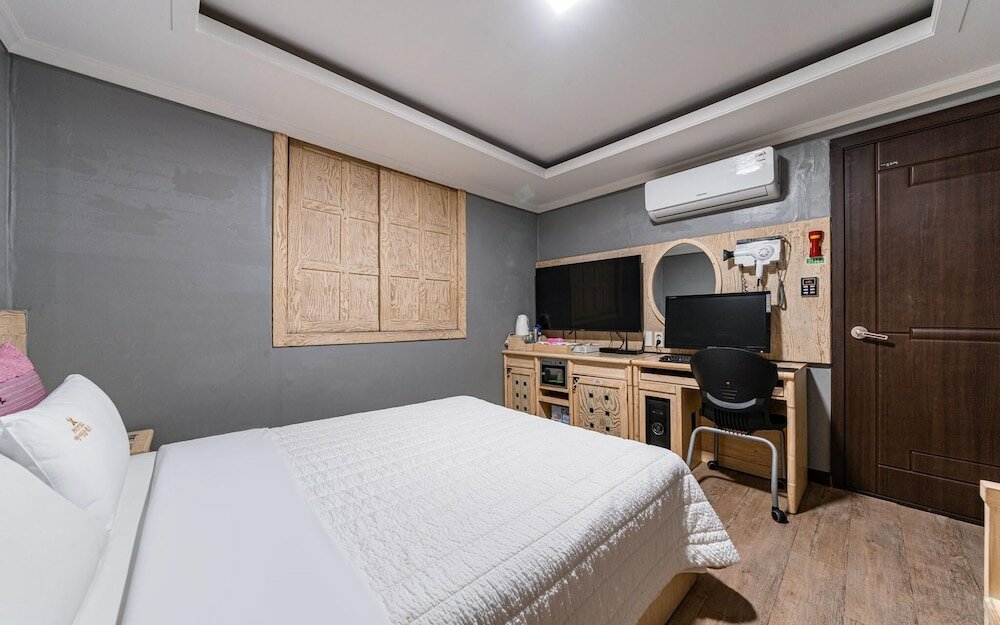 Фото Daejeon Yongjeon High Class