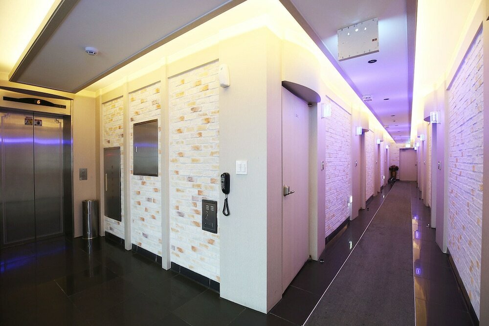 Фото Daejeon Wolpyeong M House