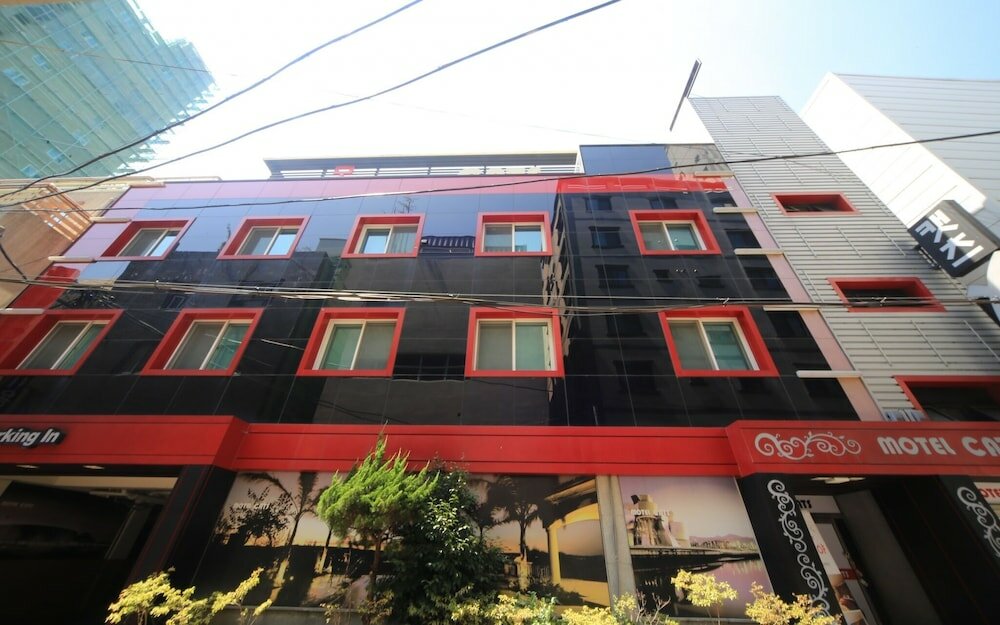 Фото отеля 1