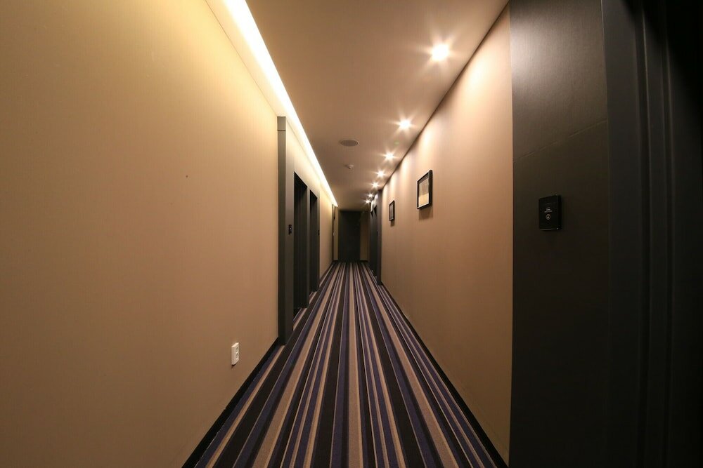 Фото Suwon City Hall Station Bobos