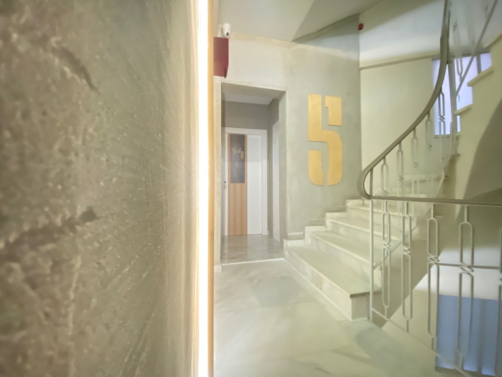 Фото Athens Warehouse Boutique Hotel & Suites