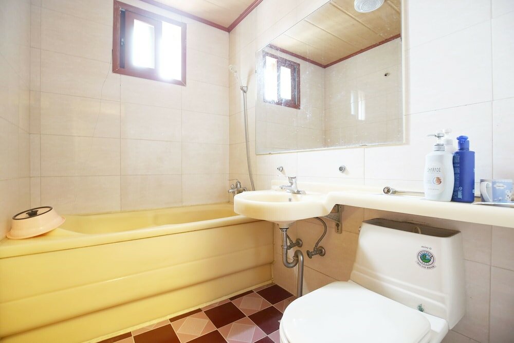 Фото Daejeon Yucheon Co-o