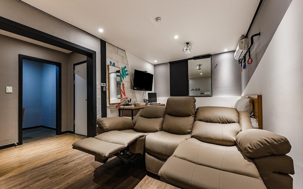 Фото Daejeon Daesa Hotel Bus